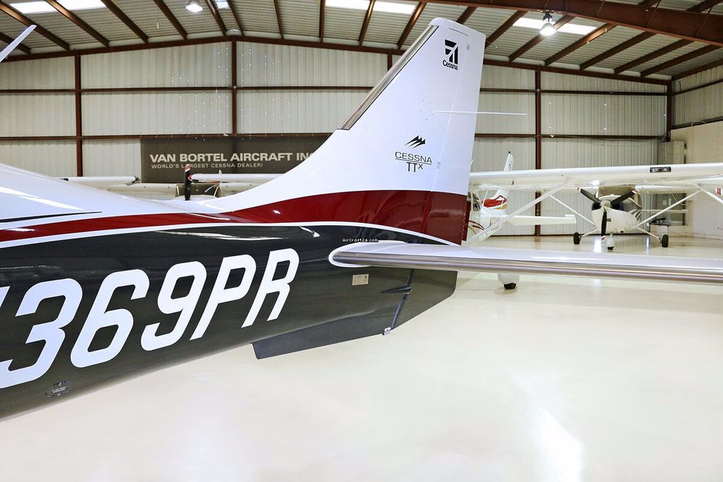 Cessna T240, fotografía 4 de 6