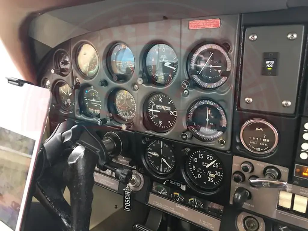 Rockwell International Commander 112B, fotografía 6 de 10