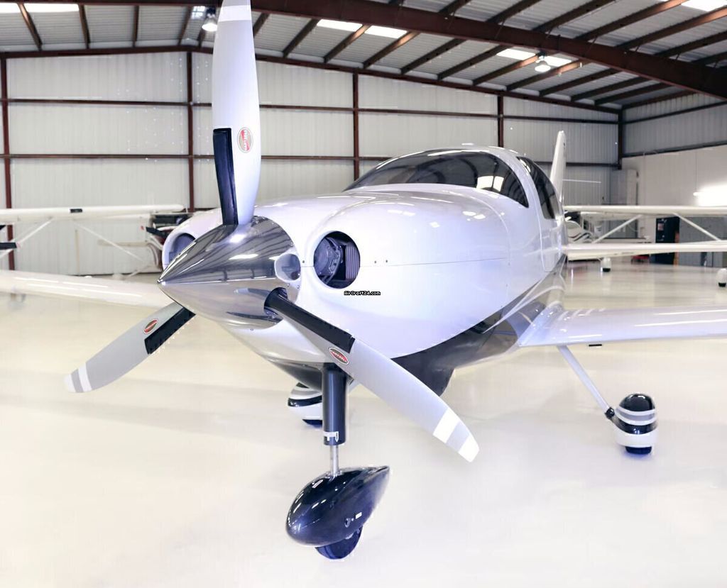 Cessna T240, fotografía 3 de 6