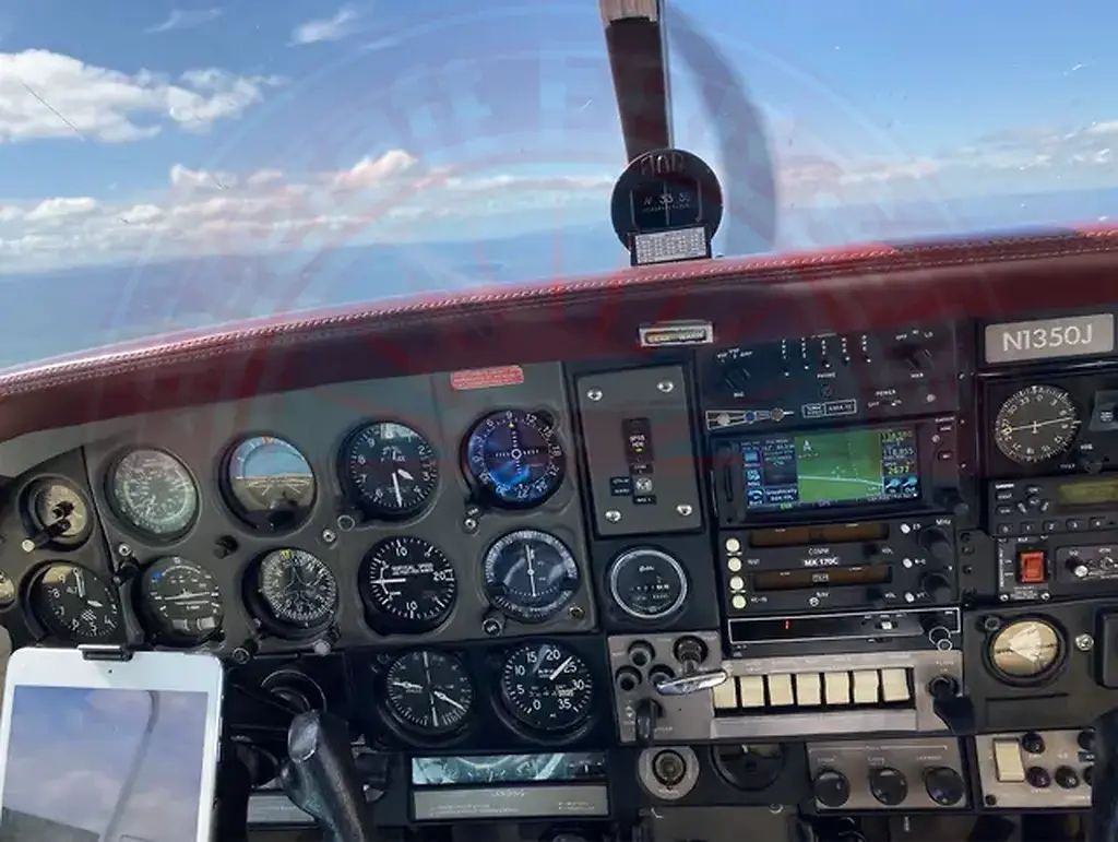 Rockwell International Commander 112B, fotografía 8 de 10
