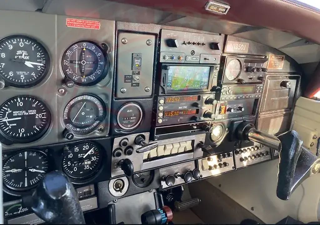 Rockwell International Commander 112B, fotografía 10 de 10