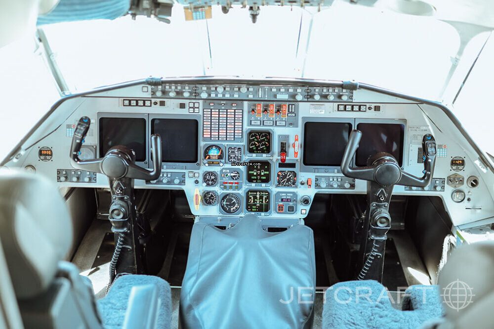 Dassault Falcon 2000, fotografía 2 de 15