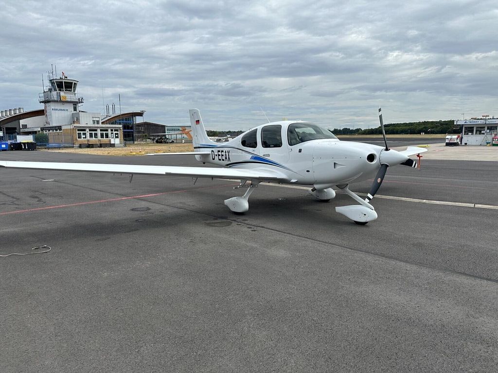 Cirrus SR20 G6, fotografía 2 de 9