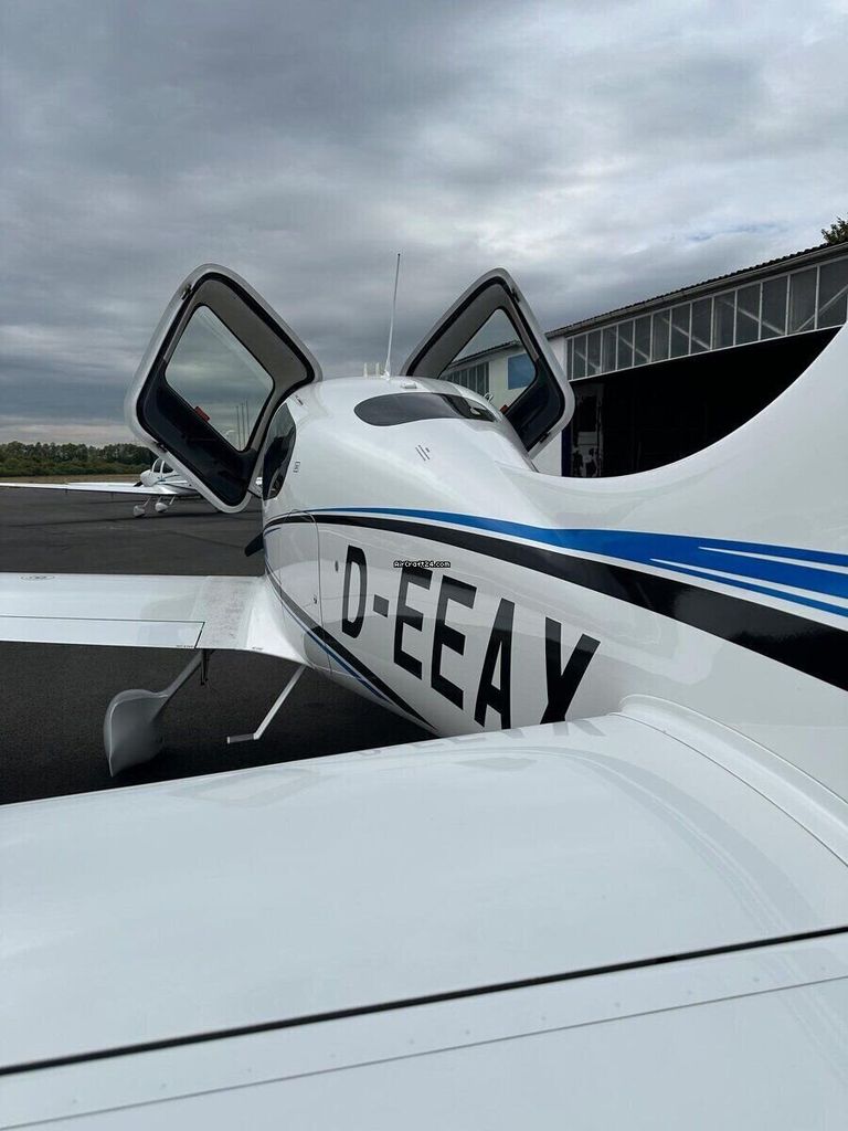 Cirrus SR20 G6, fotografía 7 de 9