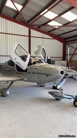 Cirrus SR22, fotografía 2 de 5