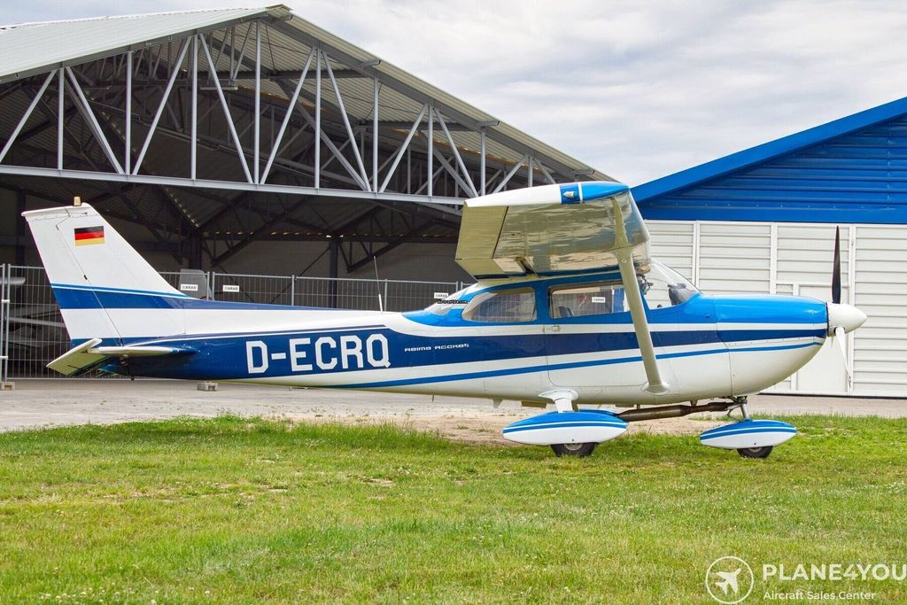 Cessna FR172H Reims Rocket, fotografía 6 de 18