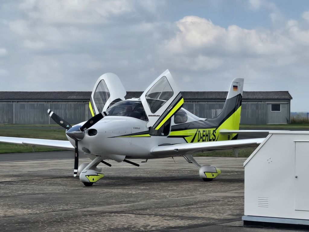 Cirrus SR20, fotografía 4 de 8