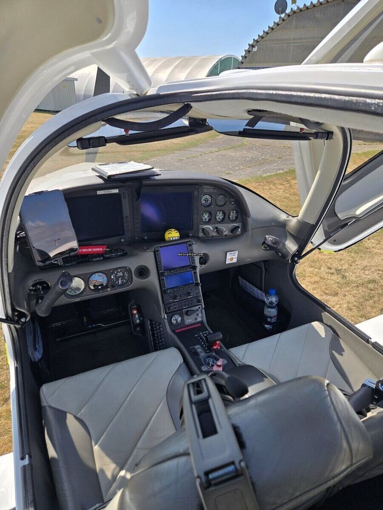 Cirrus SR20, fotografía 5 de 8