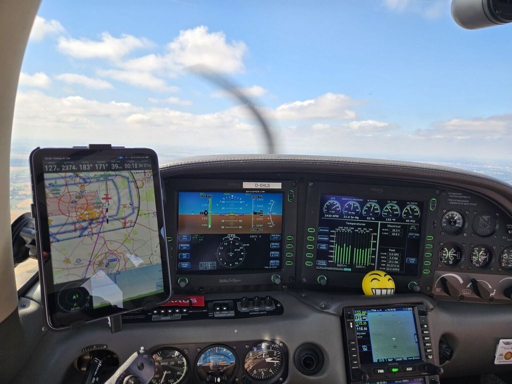 Cirrus SR20, fotografía 7 de 8