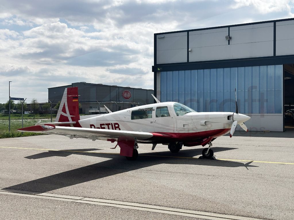 Mooney M20, fotografía 3 de 10