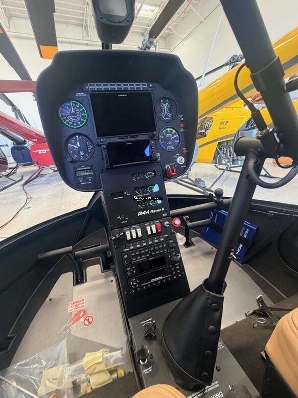 Robinson R44, fotografía 7 de 7
