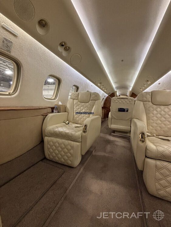 Embraer EMB-135BJ Legacy 600, fotografía 5 de 13