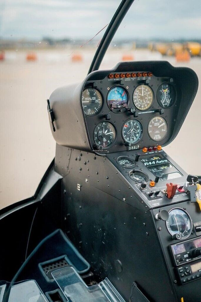 Robinson R44, fotografía 2 de 3