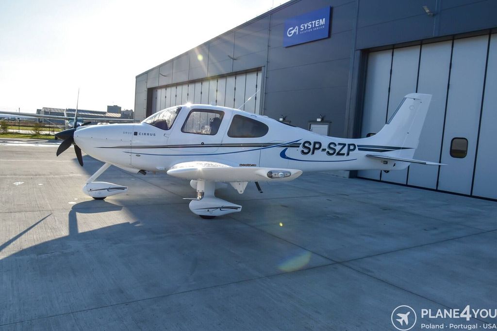 Cirrus SR22, fotografía 2 de 10