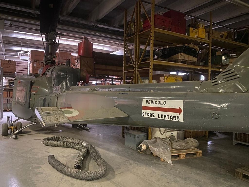 Agusta AB204B, fotografía 4 de 10