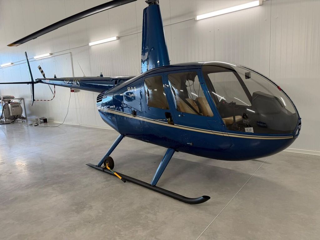 Robinson R44 Raven I, fotografía 3 de 5