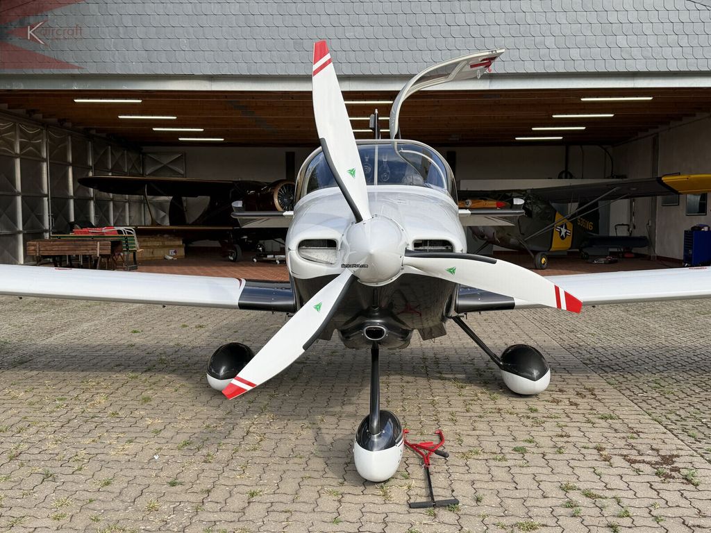 Van's Aircraft RV-10, fotografía 3 de 9
