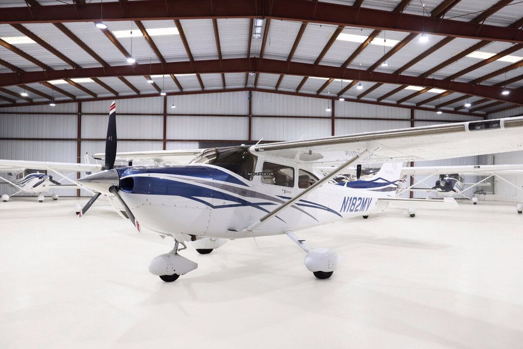 Cessna 182, fotografía 2 de 6