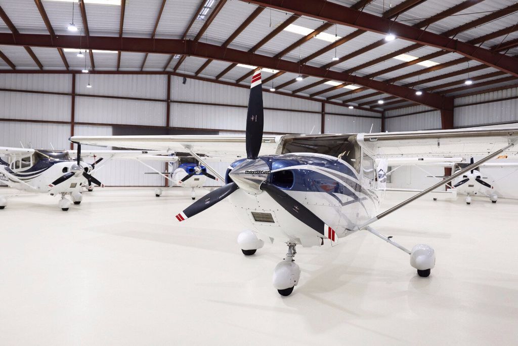Cessna 182, fotografía 3 de 6