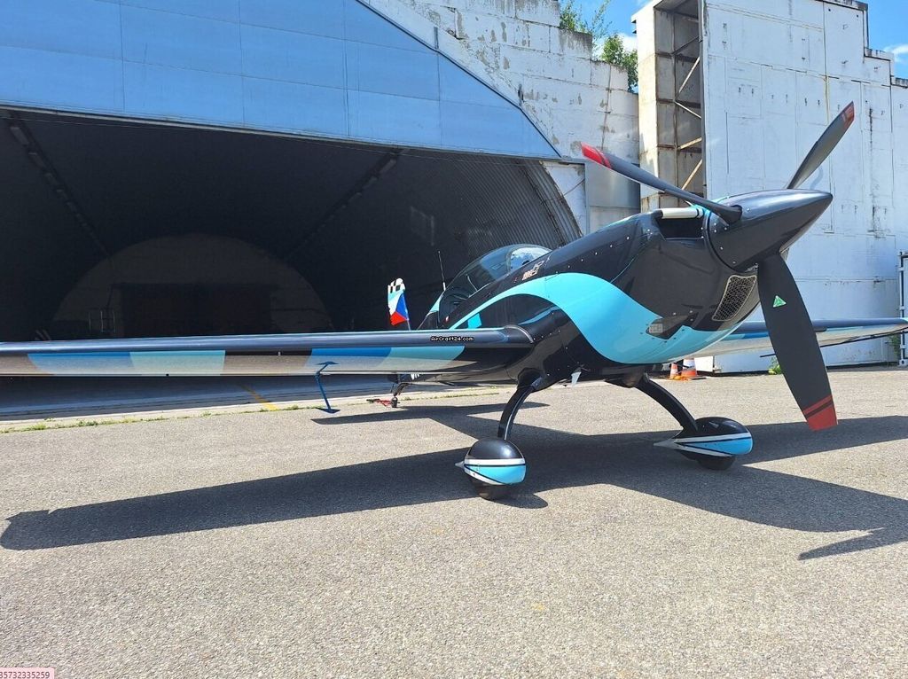 Extra 330 TRA 330LT, fotografía 2 de 6