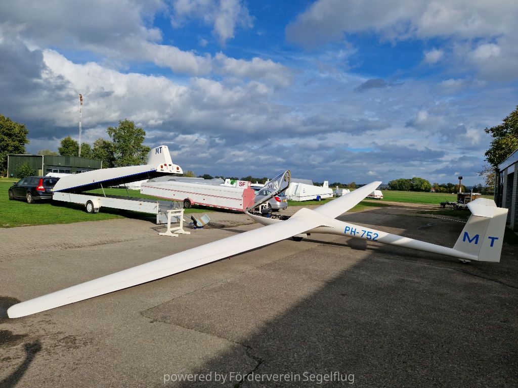 DG DG-300 Standard, fotografía 2 de 8