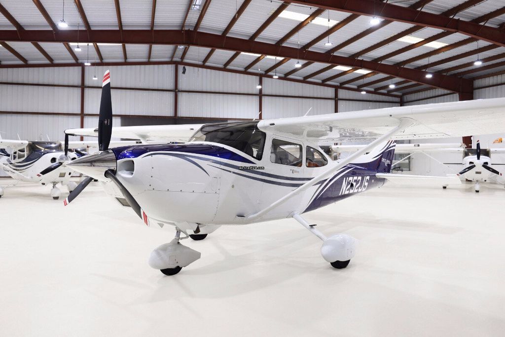 Cessna T182, fotografía 2 de 6