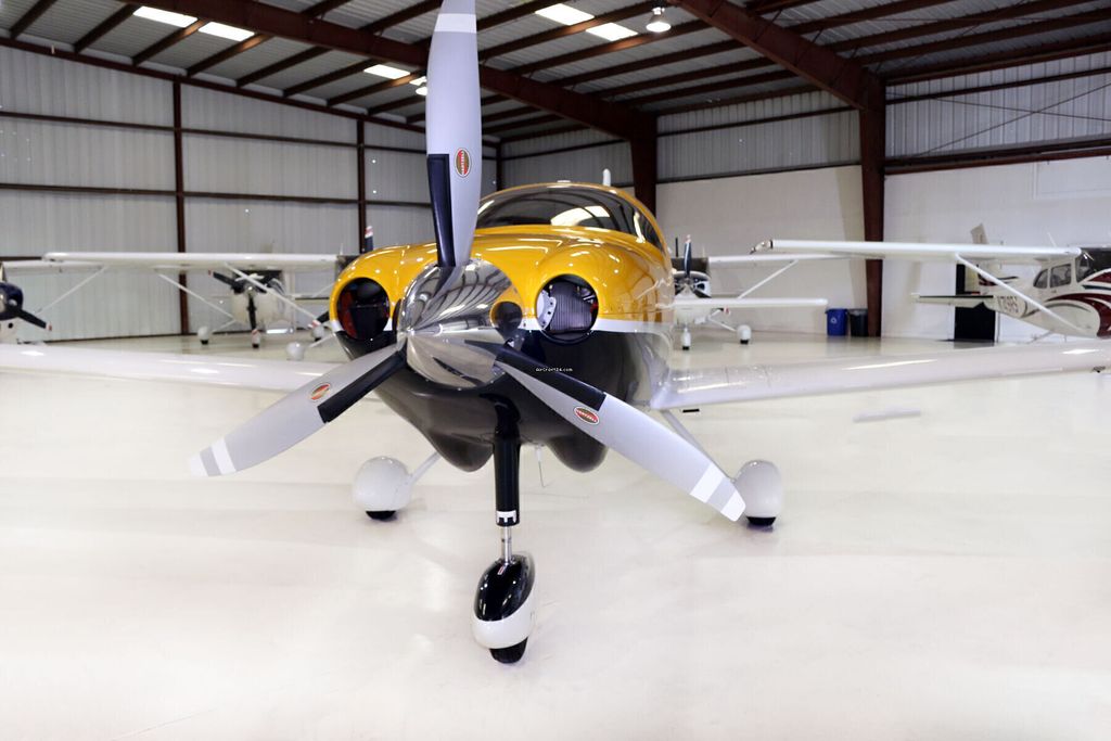 Cessna T240, fotografía 3 de 6