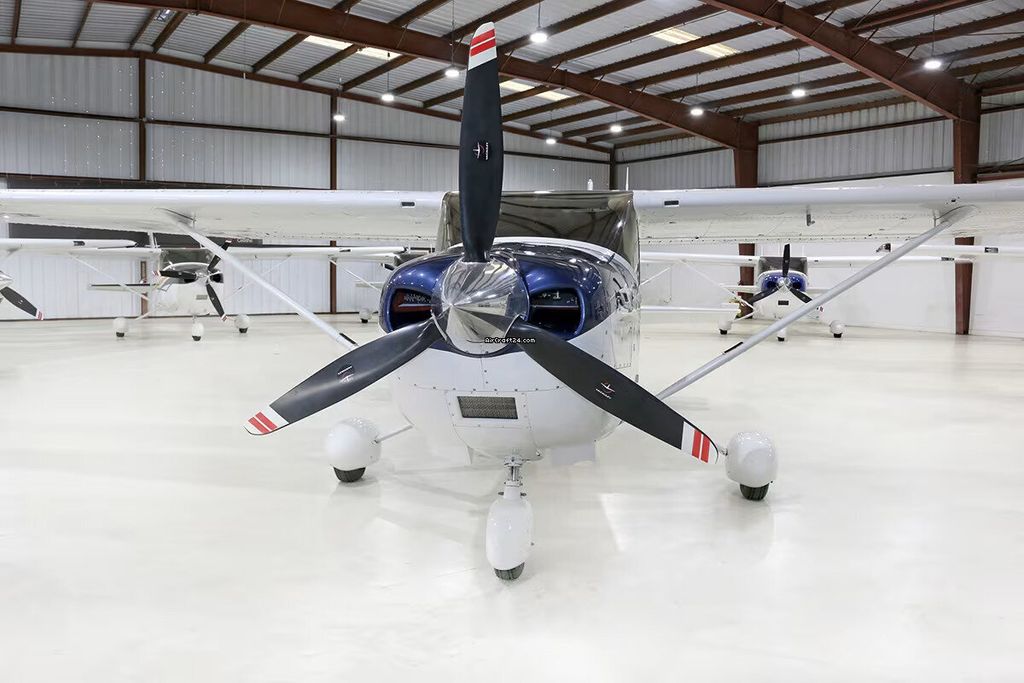 Cessna 182, fotografía 3 de 6