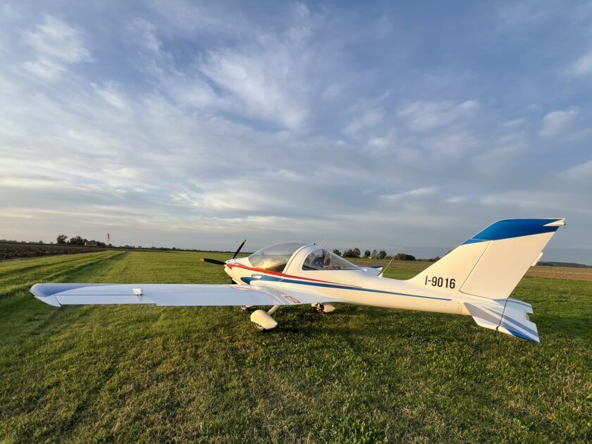TL Ultralight TL-2000 Carbon Avanzato, fotografía 2 de 5