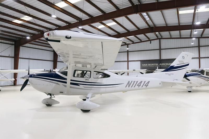 Cessna T182, fotografía 1 de 6