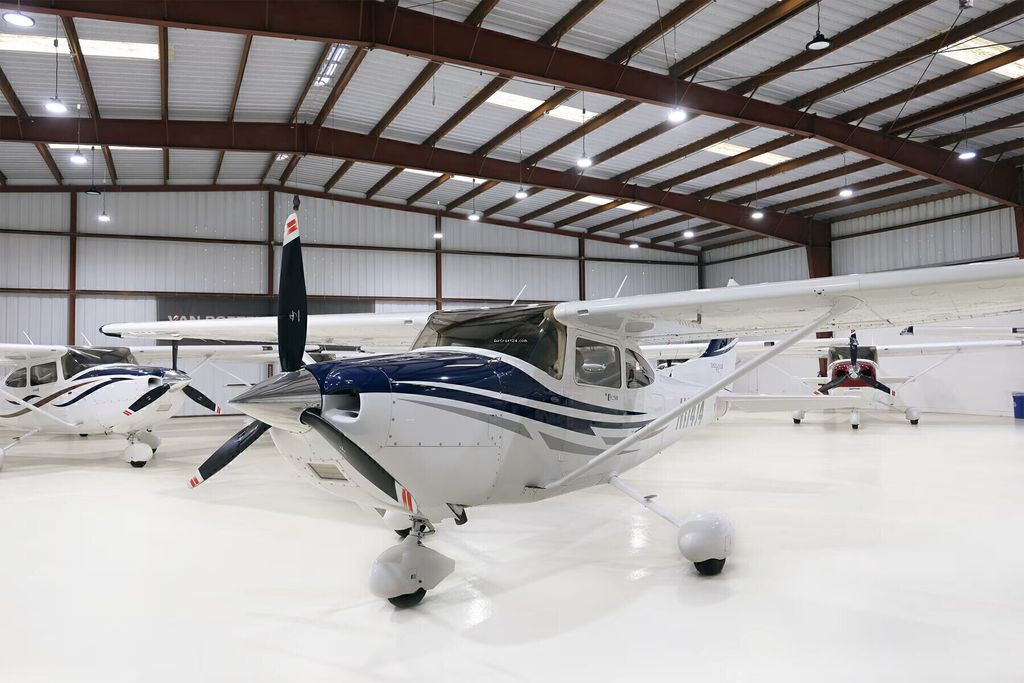 Cessna T182, fotografía 2 de 6