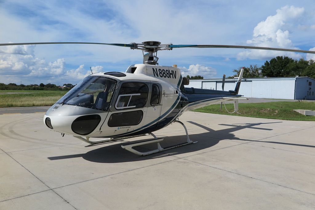 Aérospatiale AS350, fotografía 3 de 7