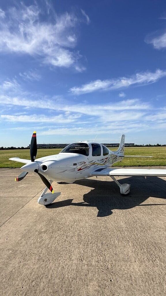 Cirrus SR22, fotografía 3 de 14