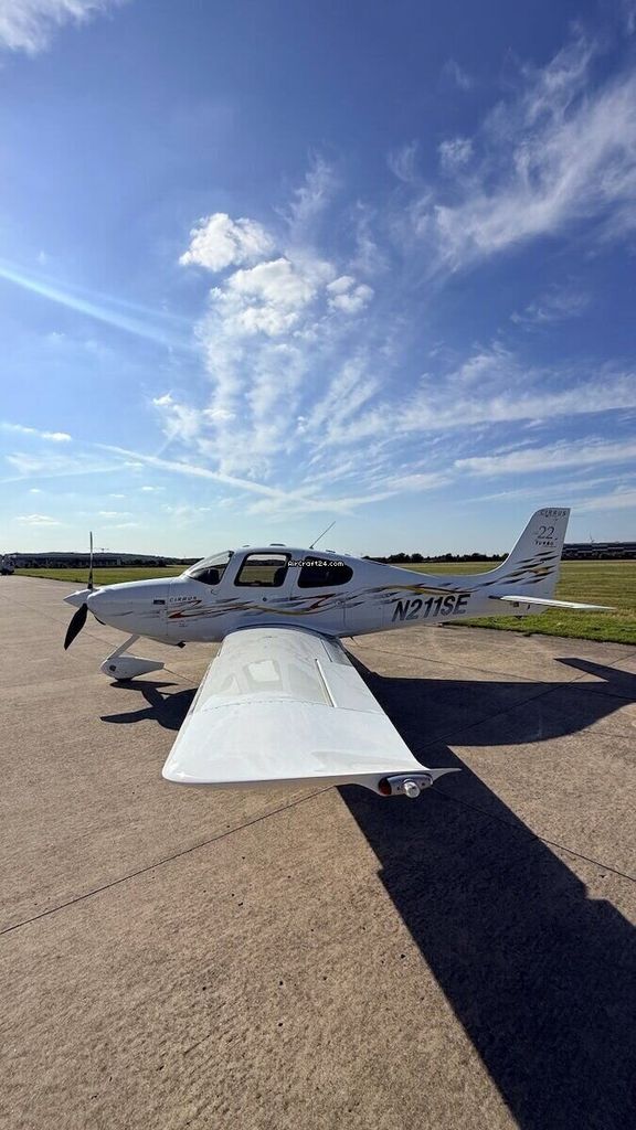 Cirrus SR22, fotografía 5 de 14