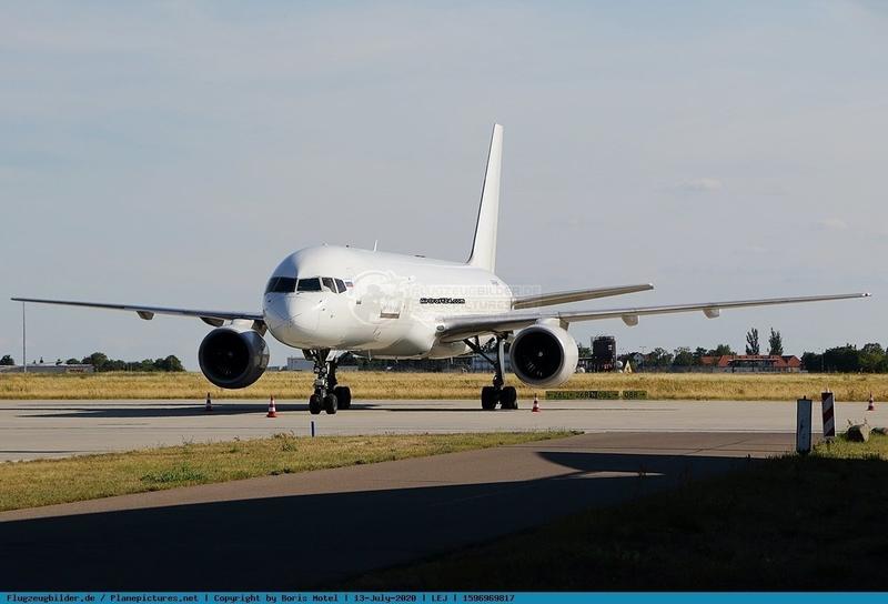 Boeing B757-200F
