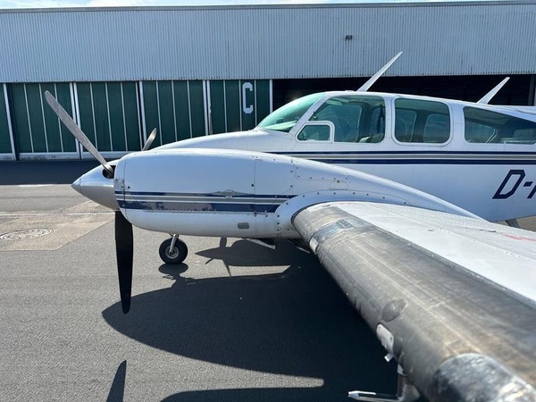 Beechcraft Baron 55