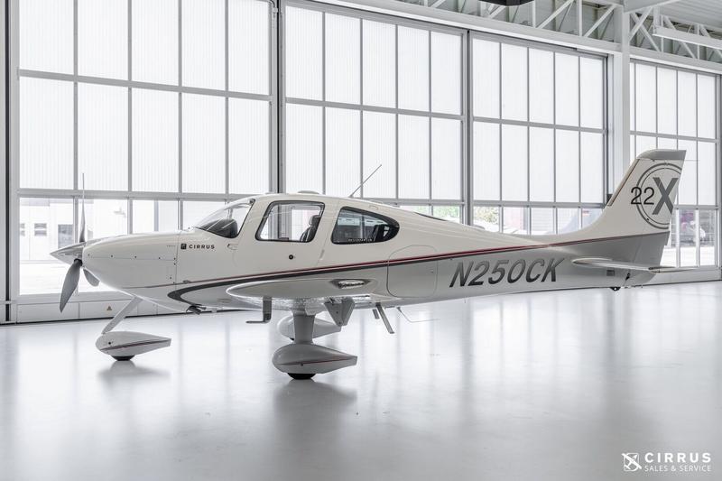 Cirrus SR22