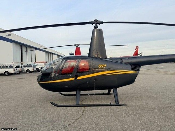 Robinson Helicopter R44