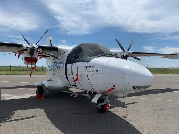 LET L-410