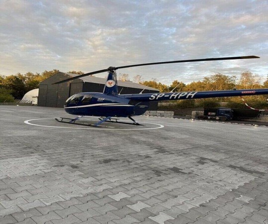 Robinson Helicopter R44