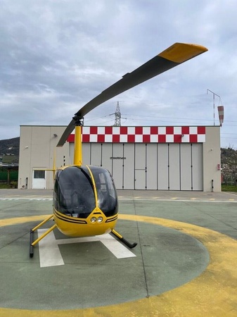 Robinson Helicopter R44