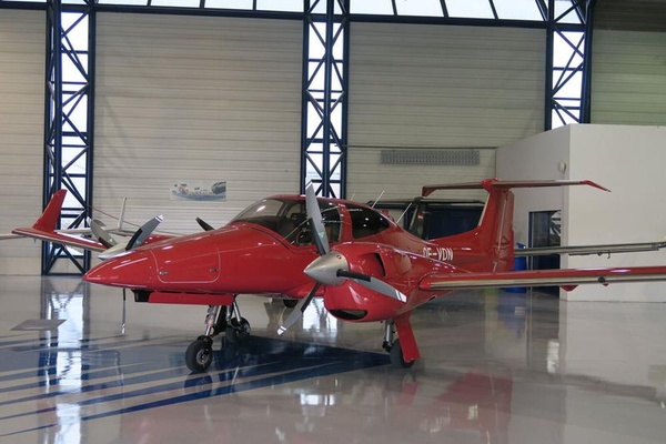 Diamond DA 42