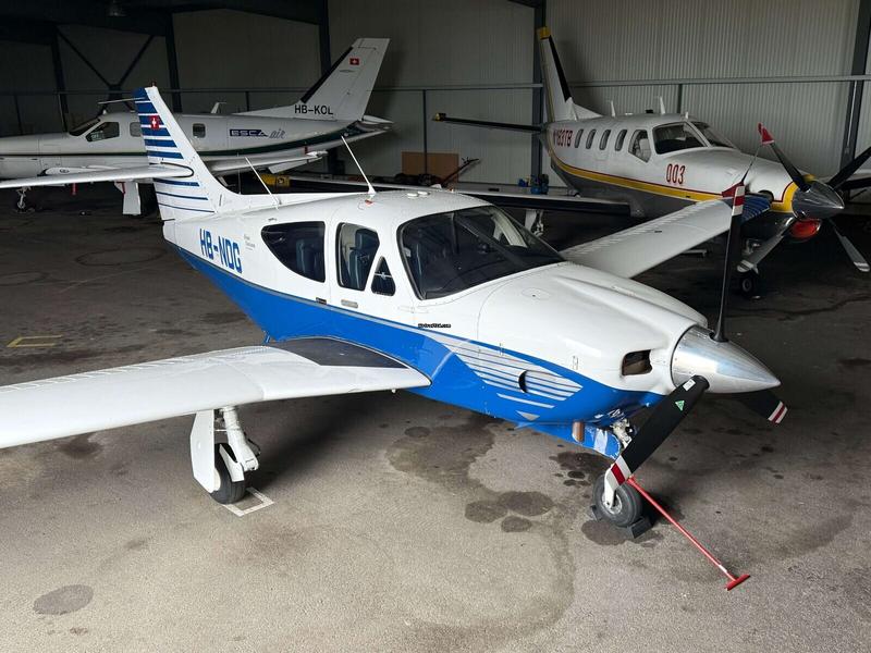 Rockwell International Commander 114 A