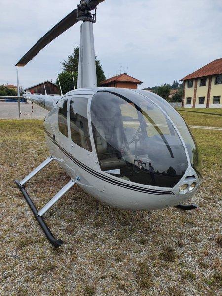 Robinson Helicopter R44