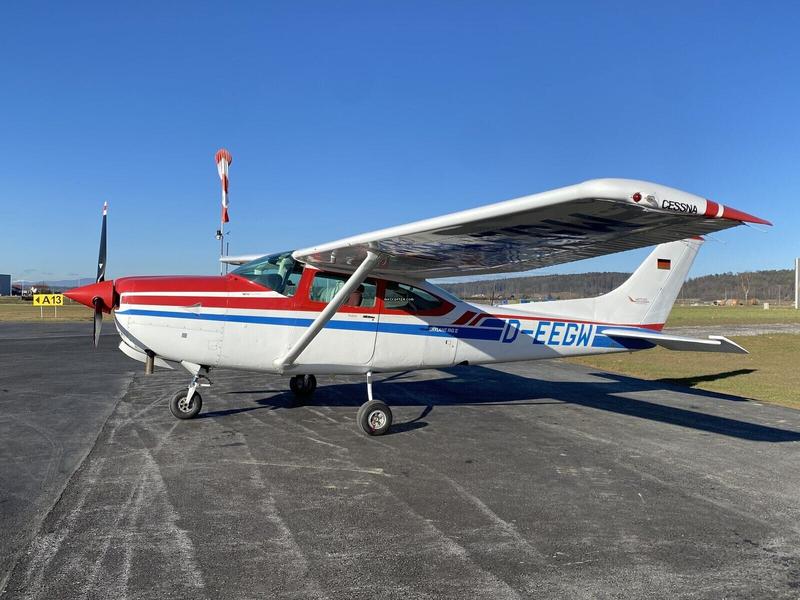 Cessna 182