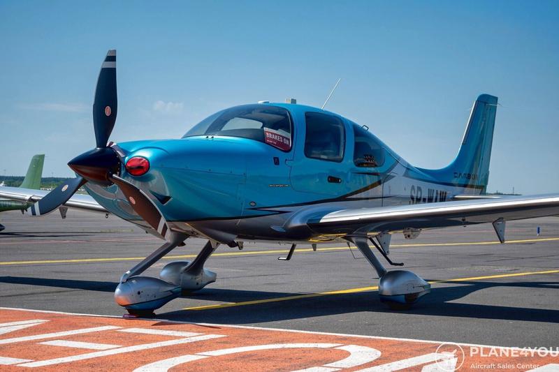 Cirrus SR22