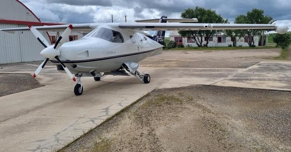 Extra 400