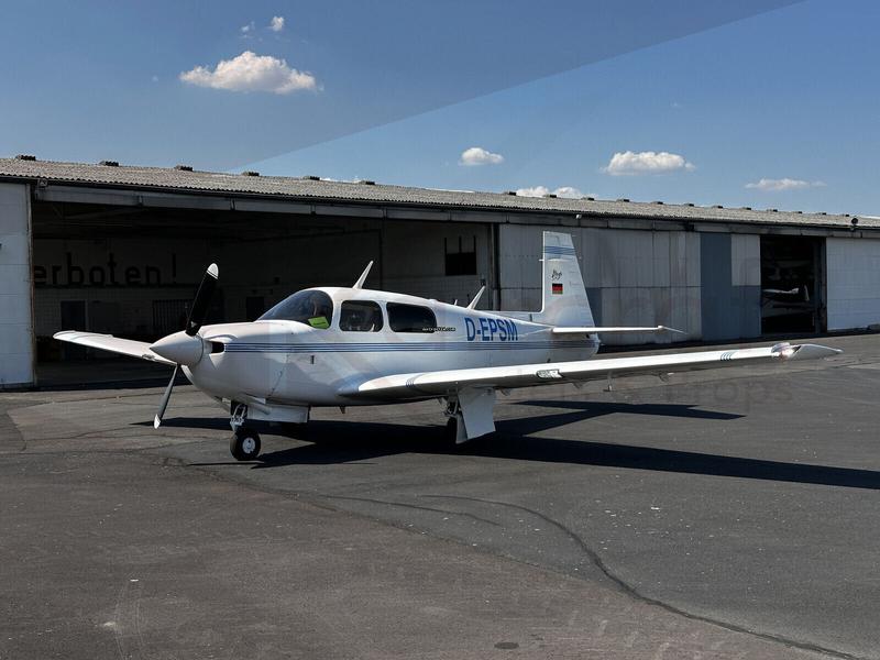 Mooney International M20