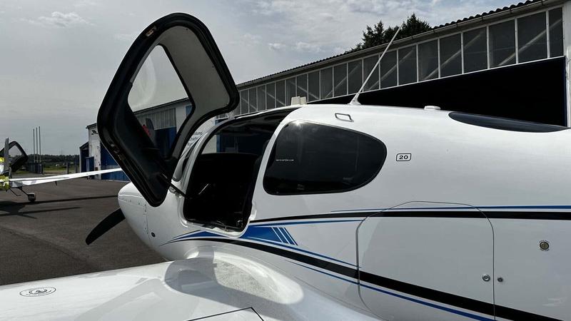 Cirrus SR20 G6