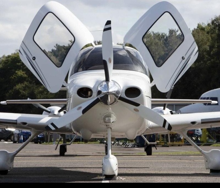 Cirrus SR22